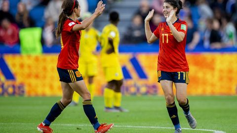 La jugadora de la seleccin espaola de ftbol, Luca Garca, celebra el tercer gol marcado a la de Sudfrica