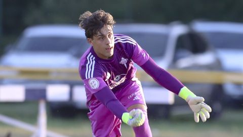 C�sar Fern�ndez en un partido de pretemporada con el Racing. 