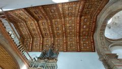 El artesonado de A R�goa, cuyo autor se desconoce, se restaur� en la d�cada de 1990