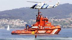 Simulacro en el puerto de Vigo de una operaci�n de salvamento mar�timo