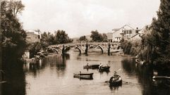 Una foto de barcas en el tramo urbano del Cabe en el ao 1940 