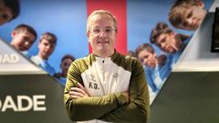 Rub�n Dom�nguez, en las instalaciones deportivas de A Madroa.