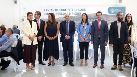 XANTAR DE CONFRATERNIDADE PARA AS PERSOAS MAIORES EN POBRA 2025