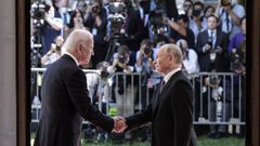 El esperado apret�n de manos entre Biden y Putin se produjo en Villa La Grange, en Ginebra.