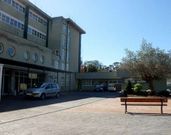 La direcci�n del centro organiz� una sardi�ada por San Juan. 