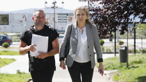 Ermel Morales, denunciante, junto a su abogada Pilar D�ez
