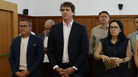 El exl&iacute;der del PSOE extreme&ntilde;o, Miguel &Aacute;ngel Gallardo; David S&aacute;nchez, el hermano del presidente del Gobierno y Elisa Moriano al inicio del juicio por el proceso de contrataci&oacute;n en la Diputaci&oacute;n de Badajoz