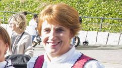 Amparo Berm�dez, en una actuaci�n del grupo Fol de Nea�o realizada hace seis a�os