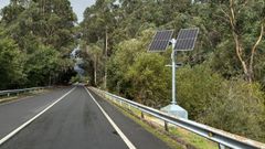 Radar de tramo instalado en la carretera PO-340 entre Tui y Gondomar y que an no ha empezado a funcionar.