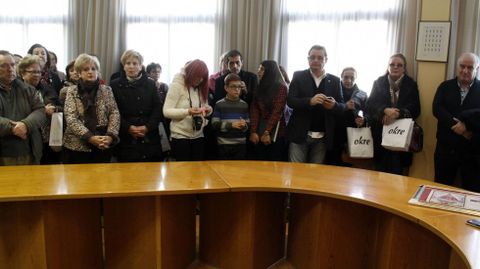El codillo triunf� en A R�a.Numeroso p�blico asisti� a los homenajes celebrados en el sal�n de plenos
