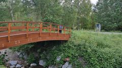 La zona de la pasarela del arroyo Mari��n qued� acordonada.