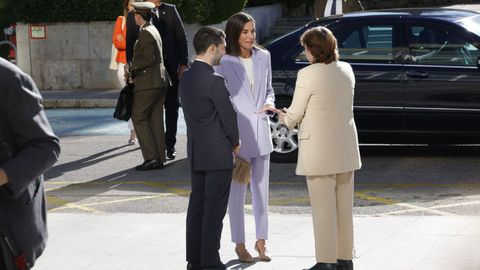 Letizia fue recibida por la presidenta de RTVE, Concepcin Cascajosa, a su llegada a RTVE