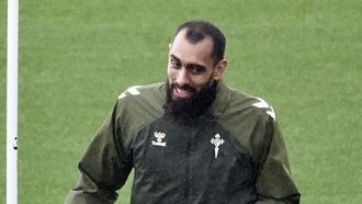 Borja Iglesias apunta al duelo ante el Valencia tras haberse perdido el Oviedo-Celta por lesi�n.