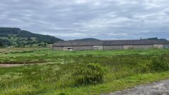 Nave en el entorno de la R�a de Villaviciosa