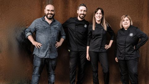Alejandro Montes, desarrollador de productos y chef pastelero; Rub�n Garc�a, socio fundador y responsable comercial; Laura Garc�a, socia fundadora y responsable de marketing; Rosa Ana Cortina, responsable de producci�n.