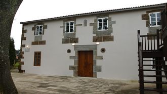 El centro de interpretaci&oacute;n est&aacute; en la rectoral de Golmar