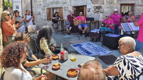 Participantes en una de las sesiones verm� organizadas durante las jornadas.