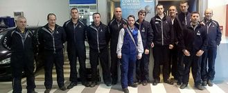 El equipo del taller carball�s realiz� centenares de revisiones solidarias. 