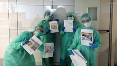 Enfermeras del Hula cantan a los pacientes o les hacen videollamadas con los nietos