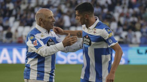 Manolete, junto a Diego Villares, durante el homenaje