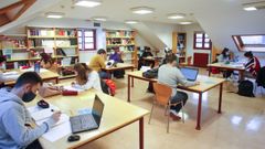 Las bibliotecas universitarias, como esta del Pat�n en Ferrol, cerrar�n al p�blico. Solo la UDC mantendr� abiertas para el alumnado las salas de estudio y lectura