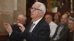 Xes�s Mato, dirixindo o Orfe�n de Lugo.