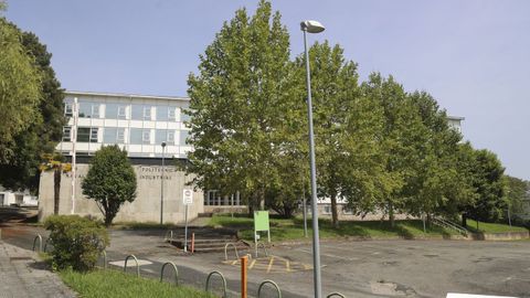 Imagen de archivo del edificio de la antigua escuela politécnica de Serantes