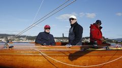 El rey em�rito, de visita en Sanxenxo en el 2016, saliendo en velero junto a Pedro Campos, presidente del  Real Club N�utico