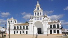 Fachada de la Ermita de El Roc�o, en Almonte (Huelva), en una imagen de archivo