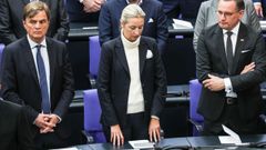 Alice Weidel (en el centro), durante el acto en el Bundestag con motivo del 80.� aniversario del fin de la Segunda Guerra Mundial.