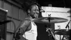 Darren Henley, m�s conocido comoo D. H. Peligro, toc� en varios grupos de la escena punk estadounidense.