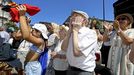 Los abuelos y familiares de Tere Abilleira celebran su triunfo en el Mundial