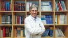 Enrique Muoz es catedrtico de Medicina y jefe de Servicio en el Chus.