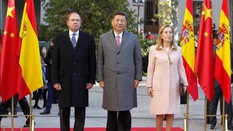 El presidente de China ha sido recibido por la presidenta del Congreso, Ana Pastor, y el del Senado, P�o Garc�a Escudero