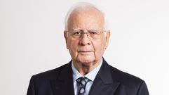 C�sar Torres D�az era socio fundador del despacho Torres D�az y C�a. y presidente de honor del grupo Playas y Cortijos