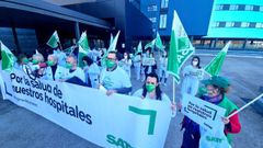 Protesta del sindicato de enfermer�a en el Cunqueiro