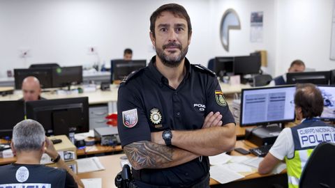 Diego Arceo, jefe del grupo de investigacin tecnolgica, en la comisara de Lonzas (A Corua).