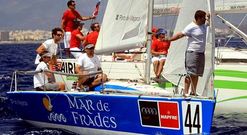 El barco vilagarcian aparece en el octavo lugar de la clasificaci�n tras la primera jornada.