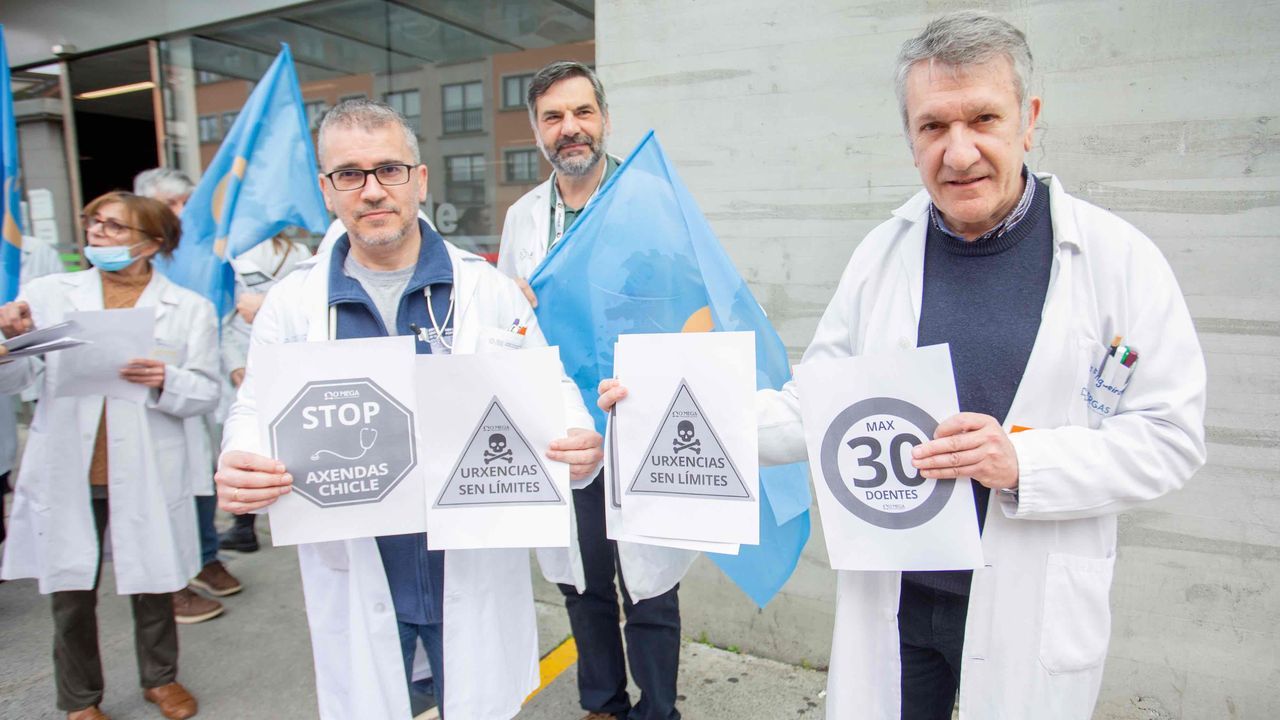 Médicos de familia se concentran en A Parda y piden a Sanidade que negocie