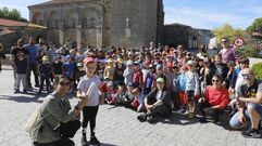 Escolares de Xunqueira de Amb�a recorriedon la V�a da Prata