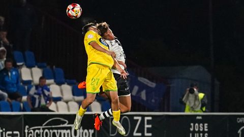 Momento en que Mella y Gimnez chocan en un salto