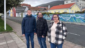 Los ediles socialistas Jonathan Miranda y Mar�a Jos� Fraguela, y el diputado auton�mico Aitor Bouza (izquierda)