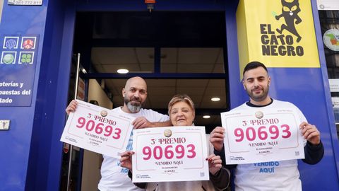 La administraci&oacute;n Gato Negro de la avenida de Gran Canaria tambi&eacute;n reparti&oacute; parte del tercer premio del sorteo de la loter&iacute;a de Navidad