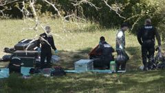 ETA entrega la localizaci�n de ocho almacenes de armas
