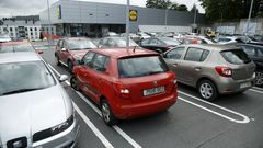 Aparcar en el Cl�nico, misi�n imposible