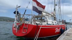 El yate, hoy, en el puerto de Camari�as