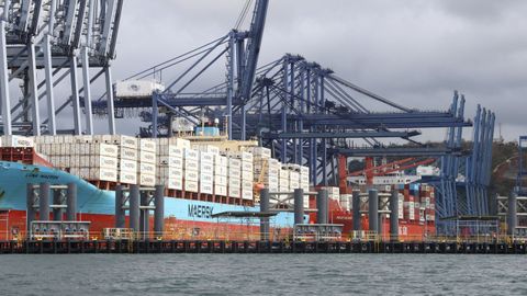 Mercantes cargados con contenedores en el puerto de Balboa, en Ciudad de Panam�, a principios de febrero del 2026.