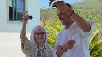 Juani�a brind� en familia y con el alcalde en su cumplea�os