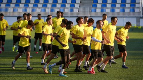 El equipo de Manuel ngel Pena debutar en liga en el campo del Dubra.