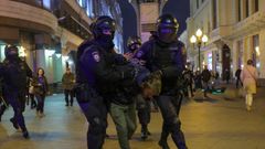 M�s de 400 detenidos en Rusia en las protestas contra la movilizaci�n militar anunciada por Putin